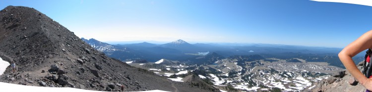 at_the_rim_of_the_lake_panorama
