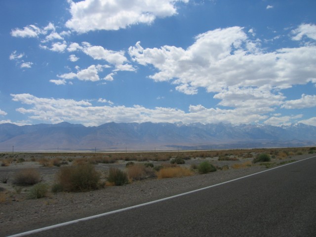 The Sierra Nevada mountain range as seen from the Owens Valley