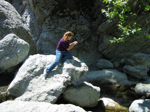 Maggie was adventurous and clammered over some rocks to get a better photo.